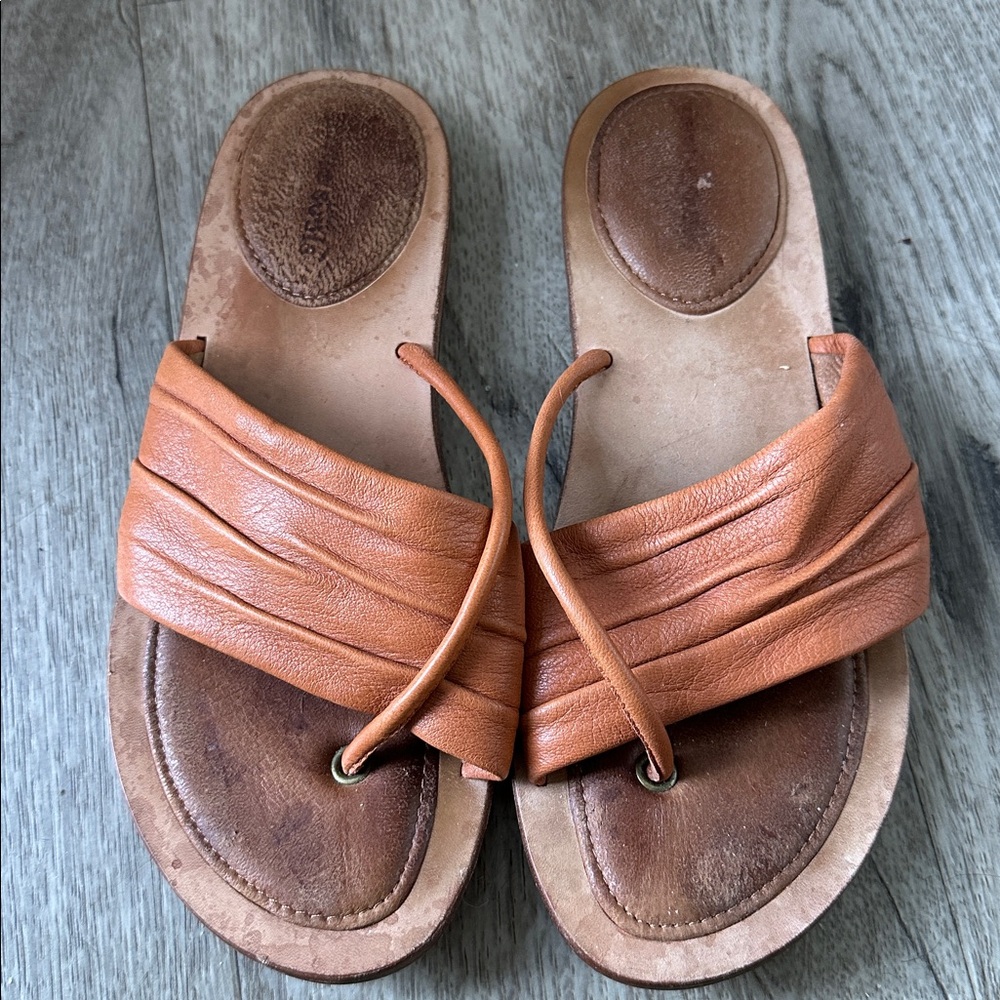 Gentle Souls Soft Tan Leather Slide Sandals